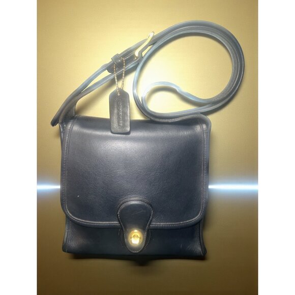 VTG Coach Shelburne Flap 9038 Navy Leather Brass Turn Lock Crossbody Bag 90s USA - Picture 2 of 12